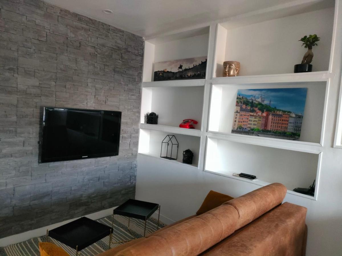 Le Petit Cocon - Parking Prive - Lyon Sud Apartment Venissieux Ngoại thất bức ảnh