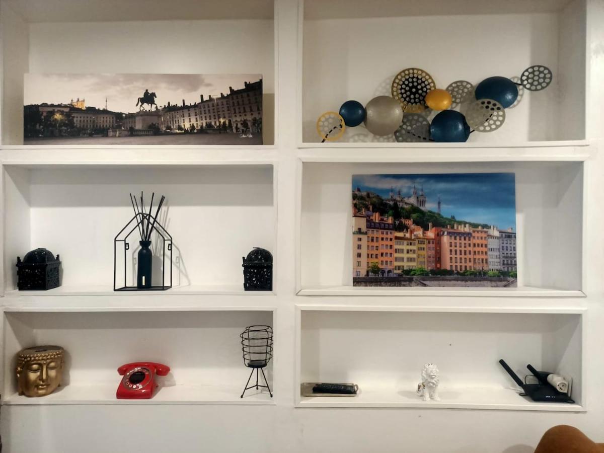 Le Petit Cocon - Parking Prive - Lyon Sud Apartment Venissieux Ngoại thất bức ảnh